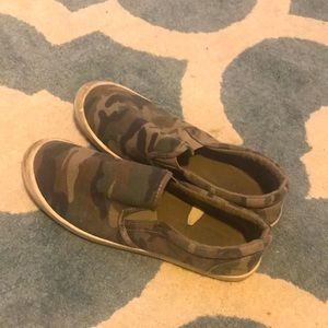 womens camo slip ons